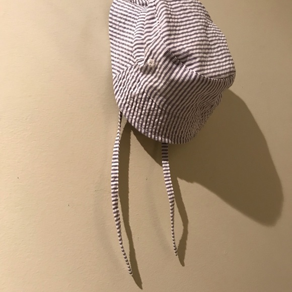 Two baby bonnets, 0–3 months, blue and white stripe & beige with ruffles - Picture 3 of 5